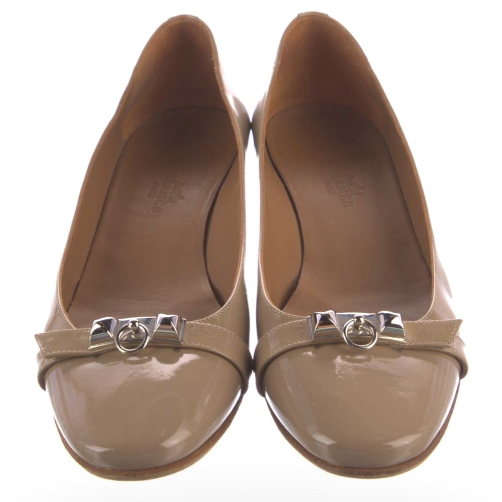 🌟 Authentic Hermes patent leather pumps 🌟